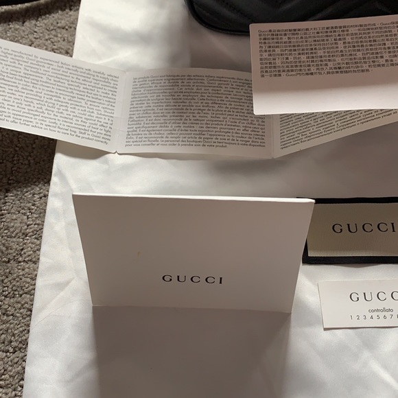 AUTHENTIC Gucci GG Marmont SM Camera Shoulderbag - Picture 12 of 14